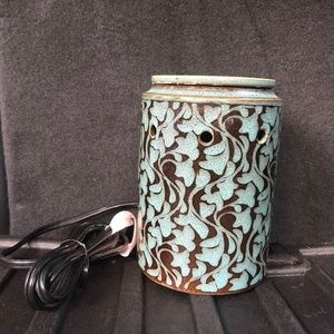 Swirling Leaves Scentsy Warmer